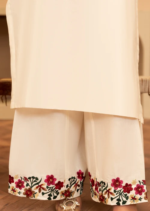 Crimson Petal - Image 6