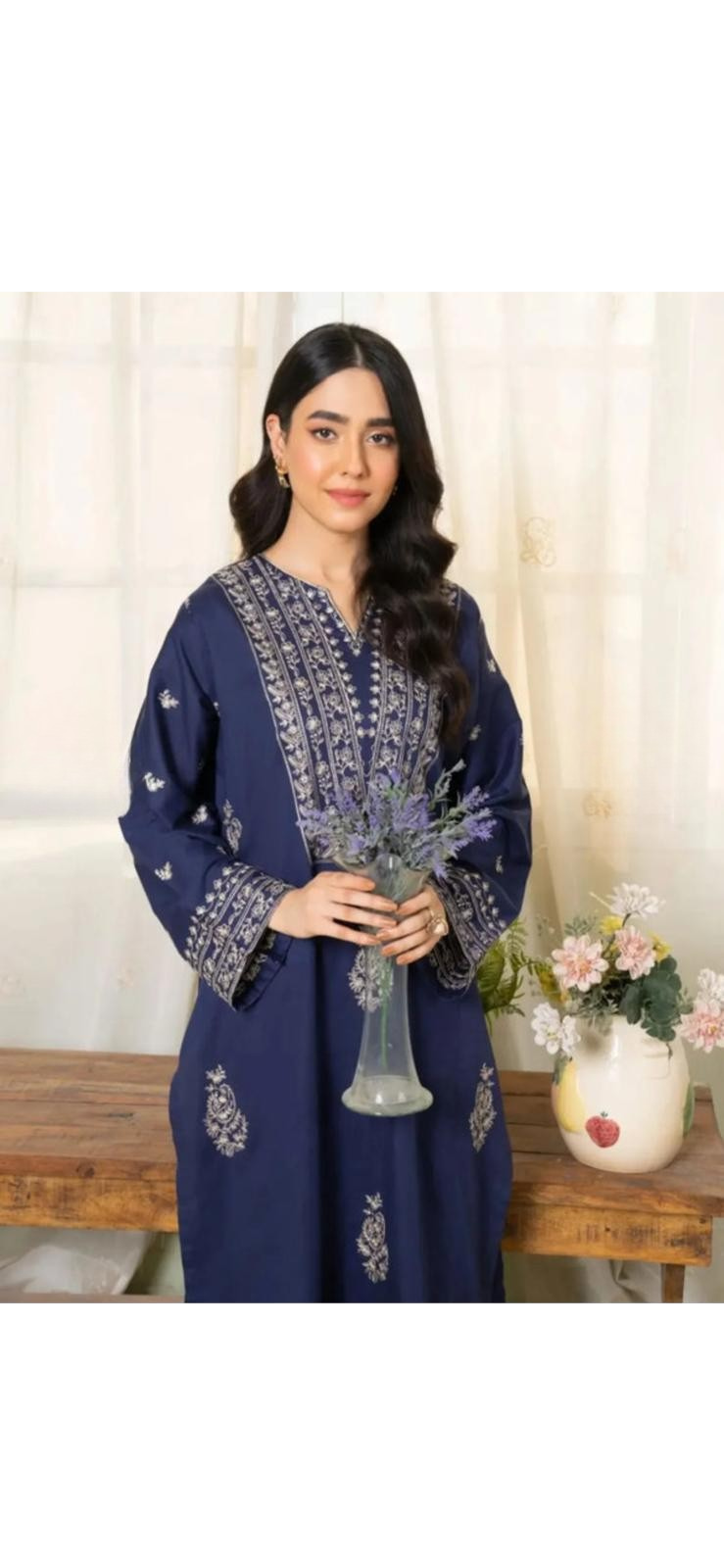 Royal Duck Embroidered - Image 2