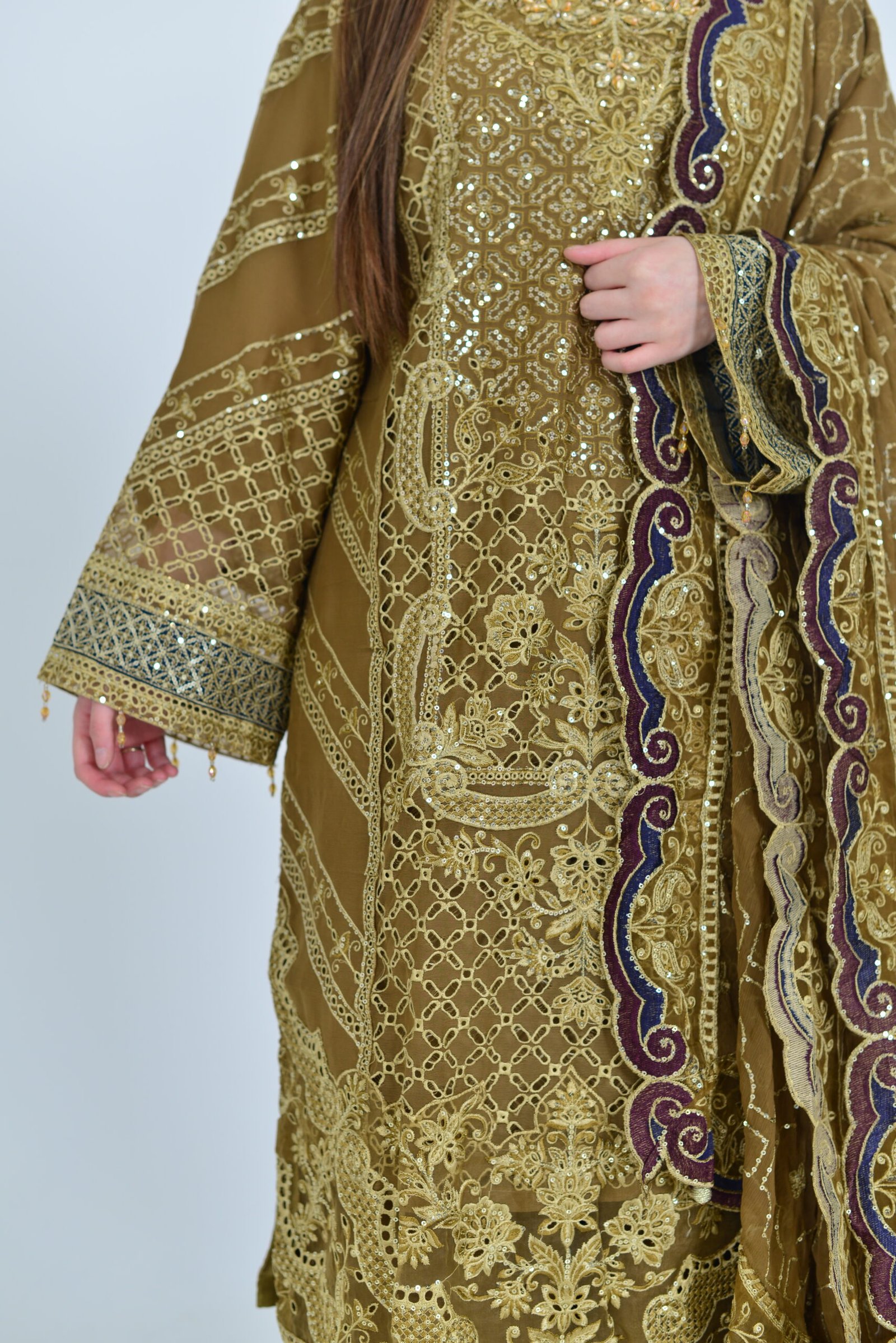Golden Empress - Image 6