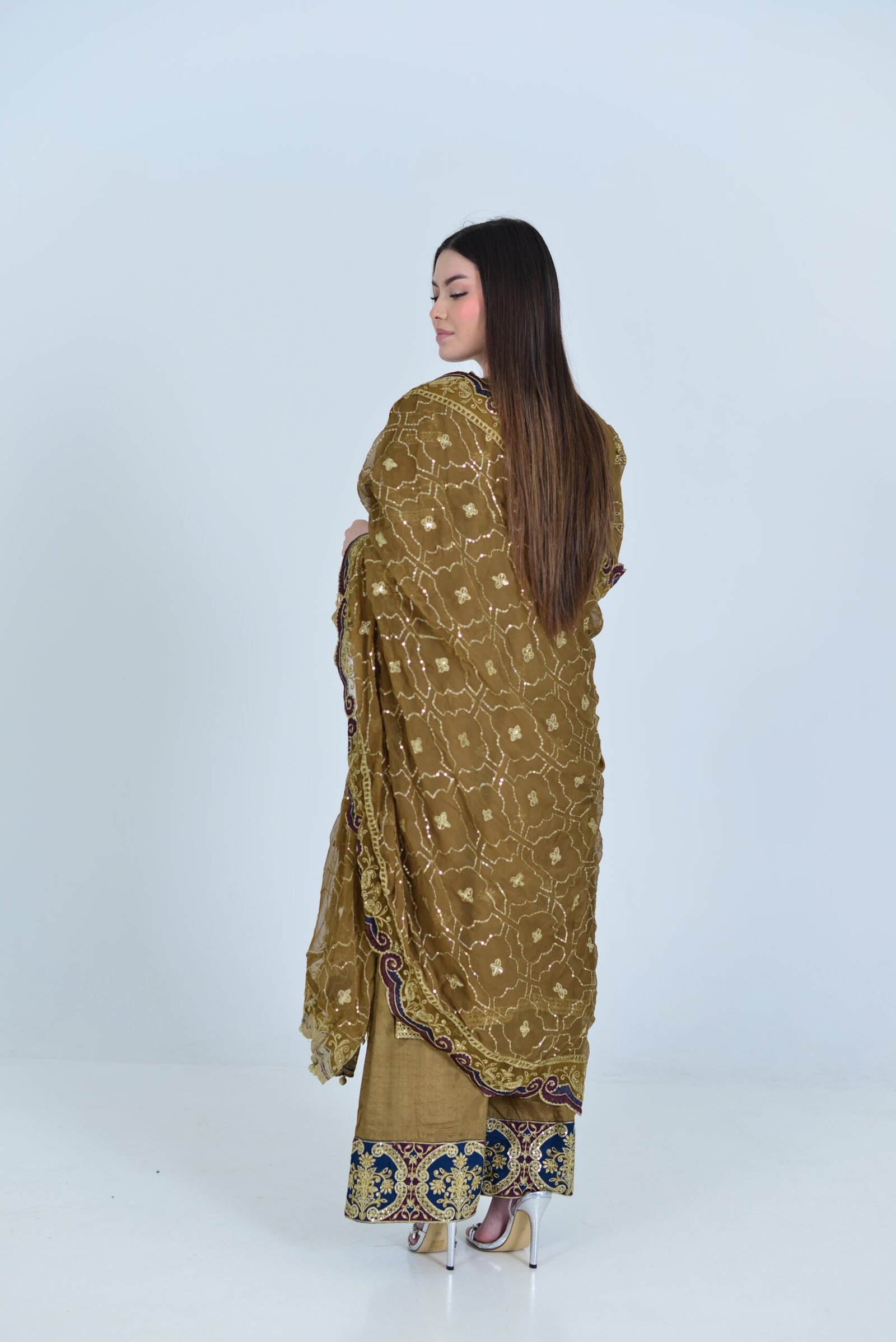 Golden Empress - Image 2